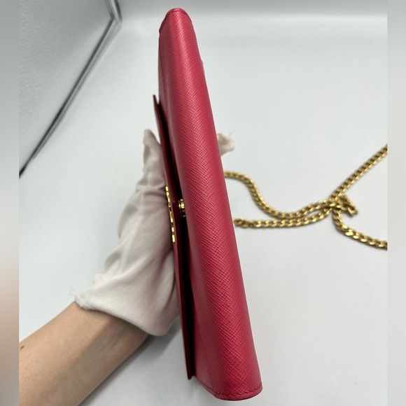 Prada Wallet on Chain - Picture 6 of 14